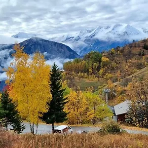 Uissan Pour 5 Personnes à Côté Des Pistes Huez